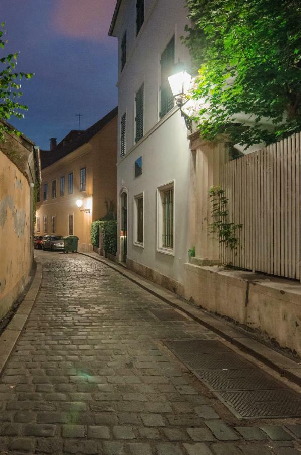 Old Town Tale Apartman Zágráb Kültér fotó